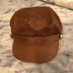 Baker boy cap, newspaper boy cap